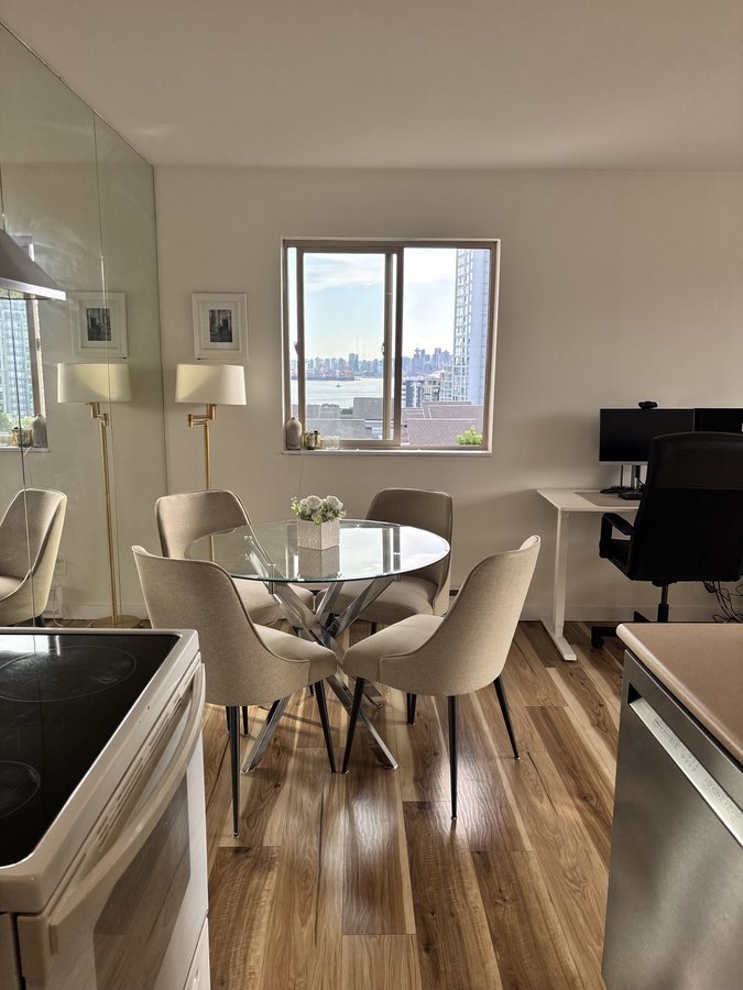 110 West 4th Street