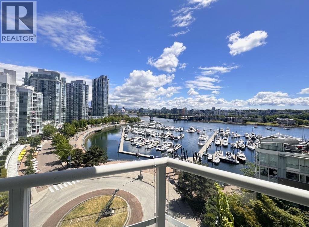 1201 MARINASIDE Crescent