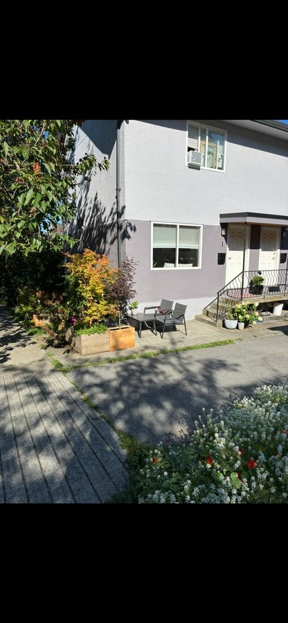 1957 East 3rd Avenue