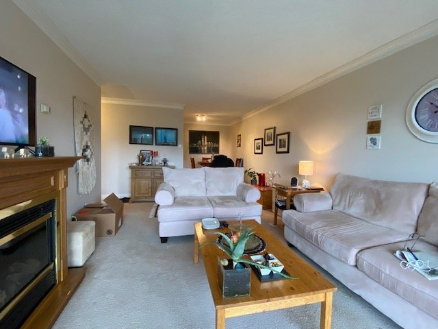 2012 Fullerton Avenue