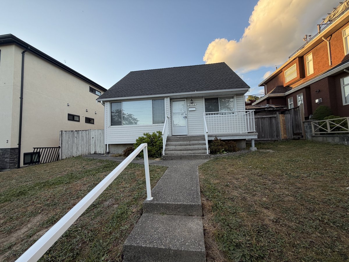 2193 Bonaccord Drive