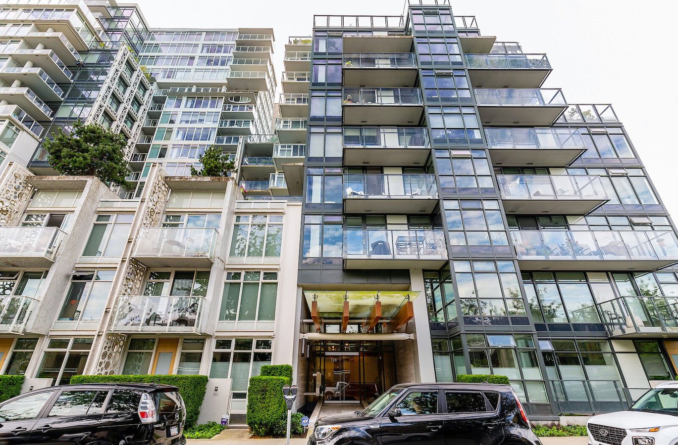 310 - 728 West 8th Avenue