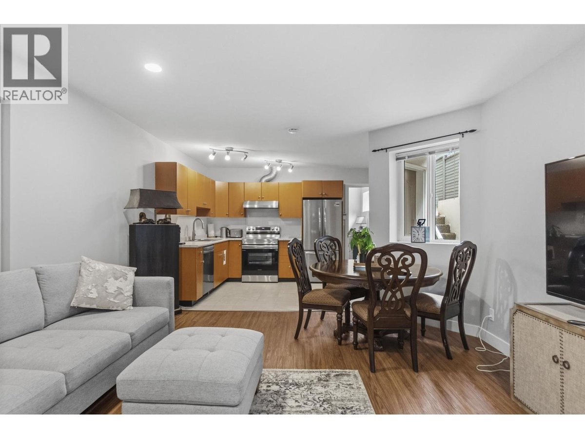 4225 Evergreen Avenue