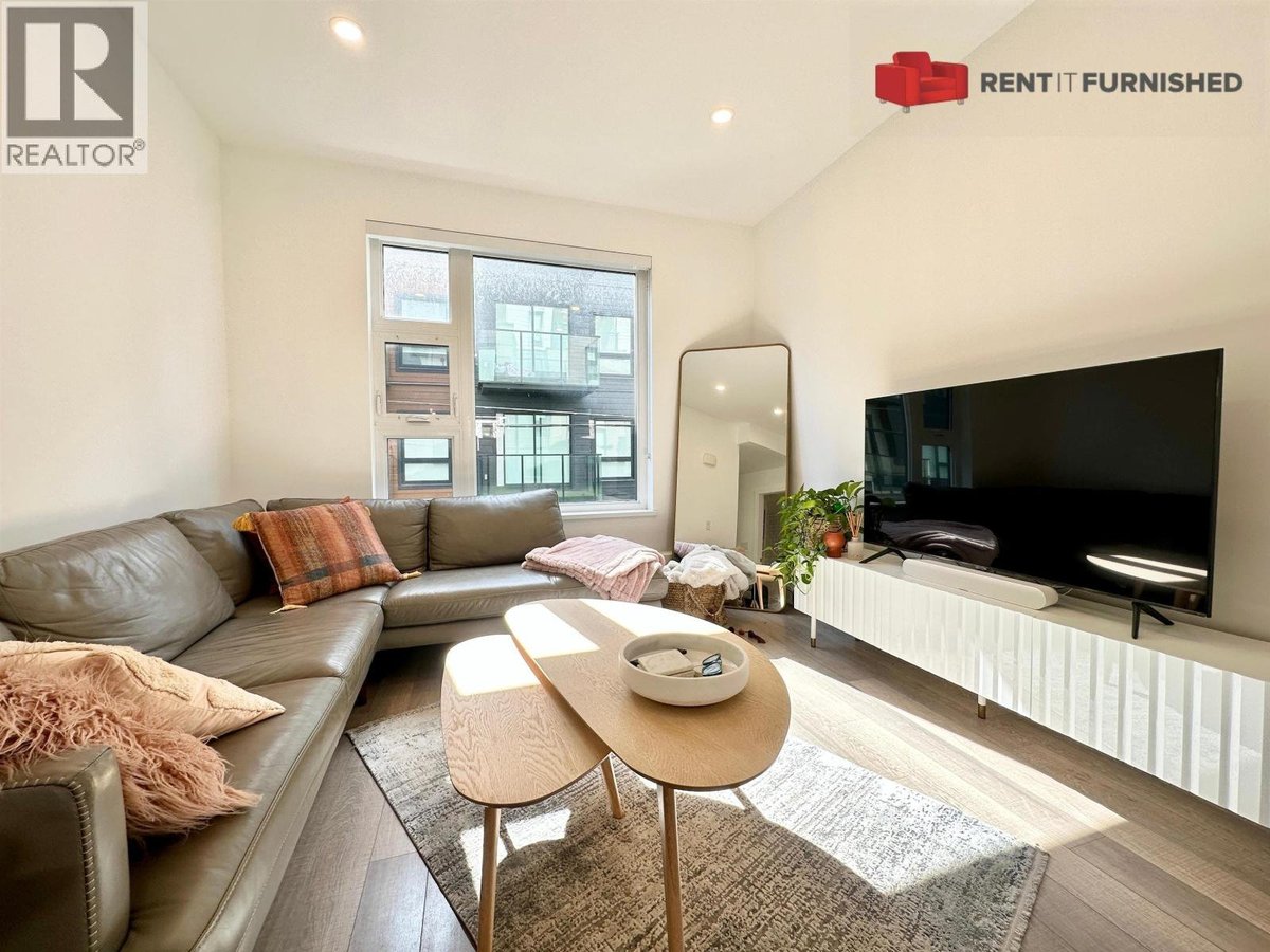 515 2ND Street
