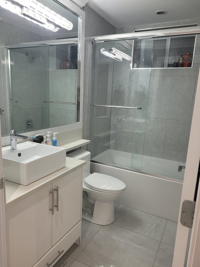 67 West 62nd Avenue