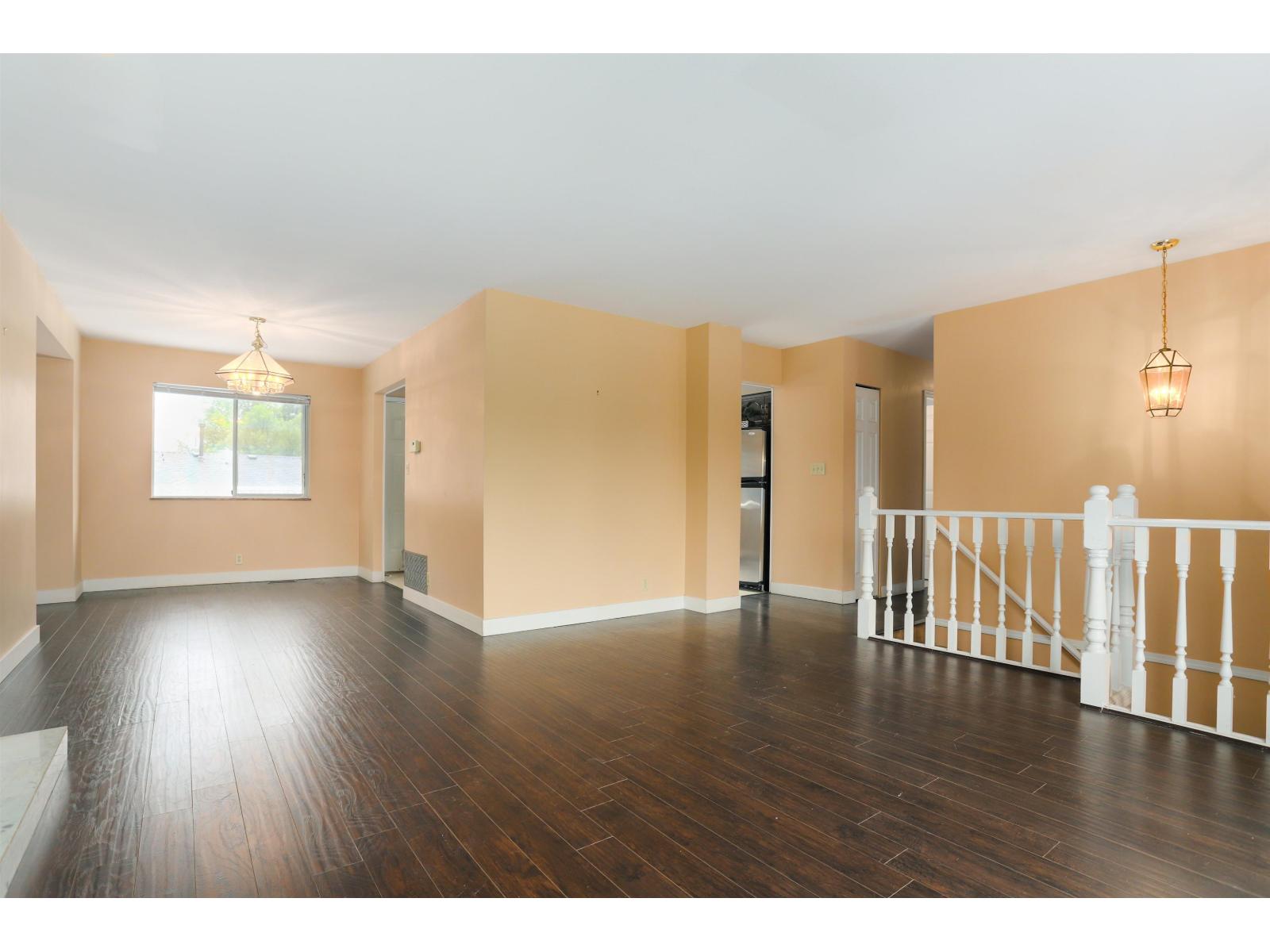 9496 209B Crescent