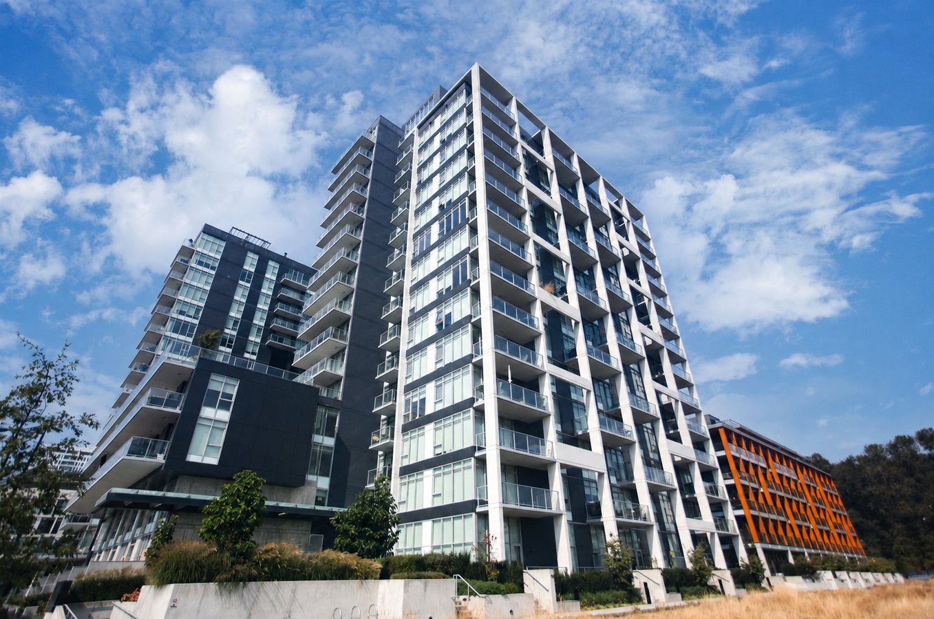 Avalon 2 East Tower